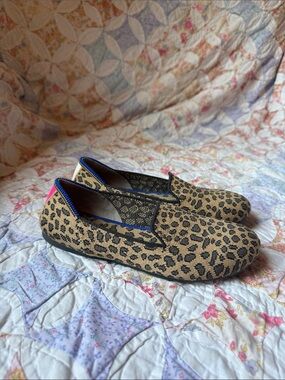 Rothys Girls Leopard The Kids Loafer Size 3